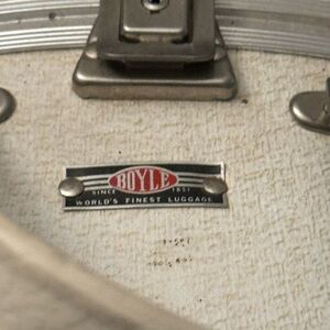 Vintage 1960s American Tourister Cream Round Hard Suitcase Hat Box Case Luggage